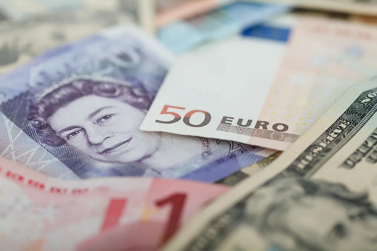 currencies, finance, business, pounds, money, dollars, euro, dollar, cash, trade, banknotes, mix, mixture, various, variety, international, foreign exchange, po
