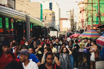 ¿Cómo afecta el crecimiento demográfico a la salud en India?